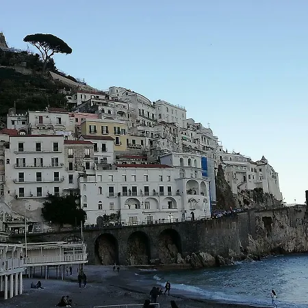 Il Paradiso Degli Dei Apartman *